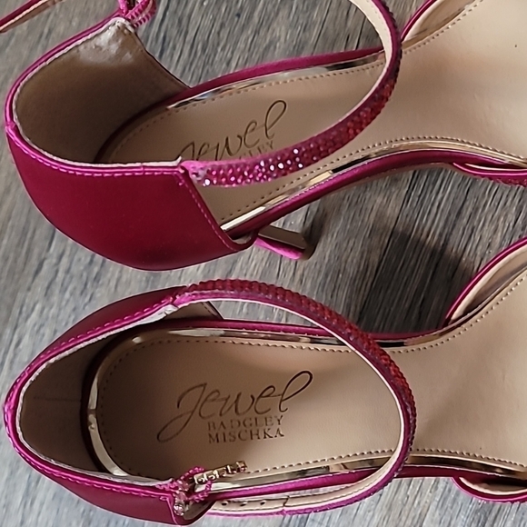 NWT B. Mischka Jewel pink satin crystals ankle strap heel pointy toe shoes 8.5 - Picture 3 of 9
